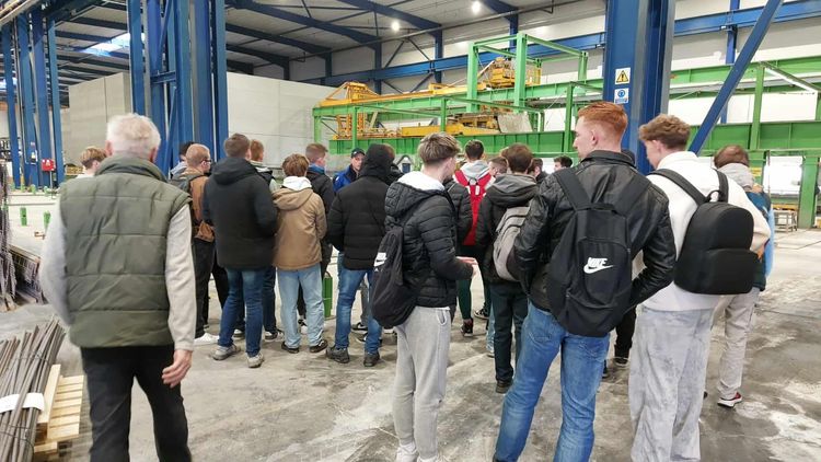 Építészet világnapja a jánossomorjai Leierben
