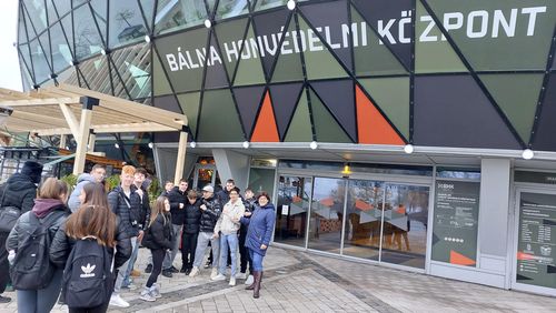 Bálna Honvédelmi Központban 