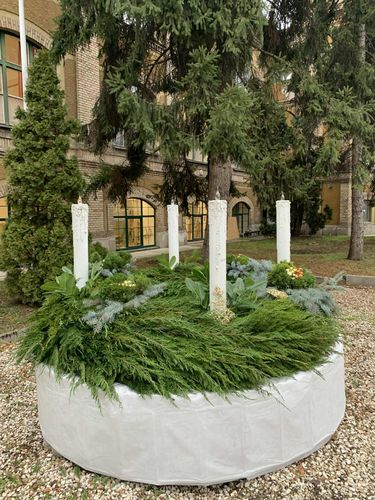 Adventi időszak kezdete